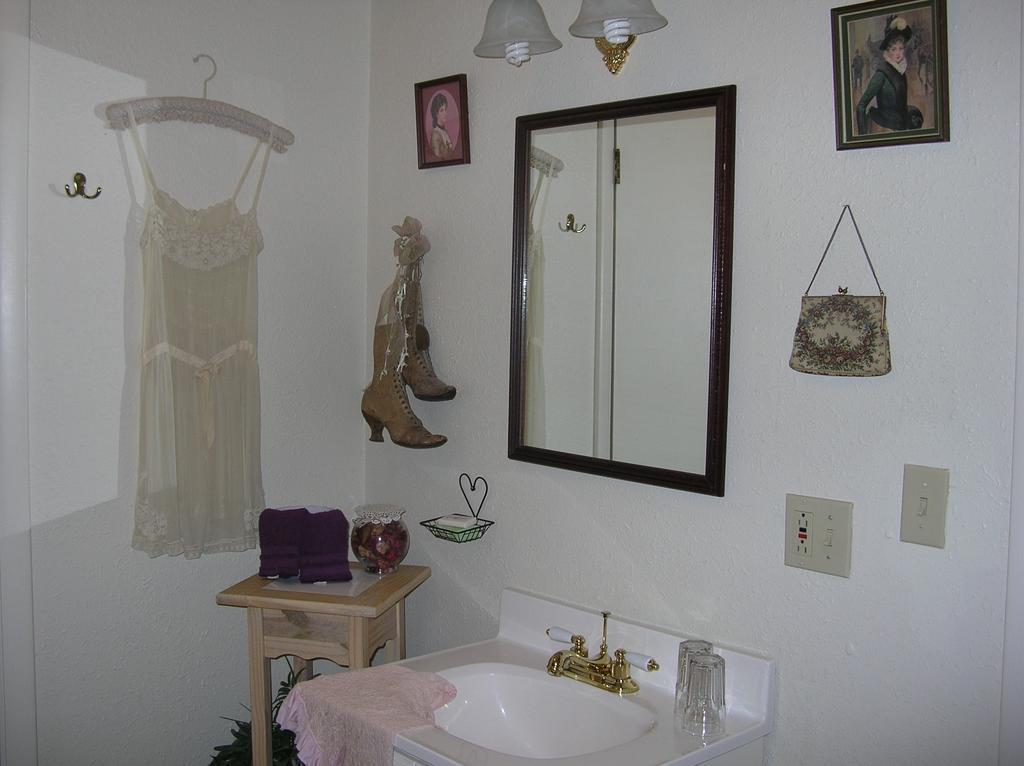 Angels' Keep Bed & Breakfast Cody Exterior photo